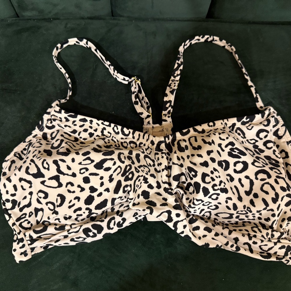Kona Sol Black and Cream Bra with Adjustable Straps and Molded Cups